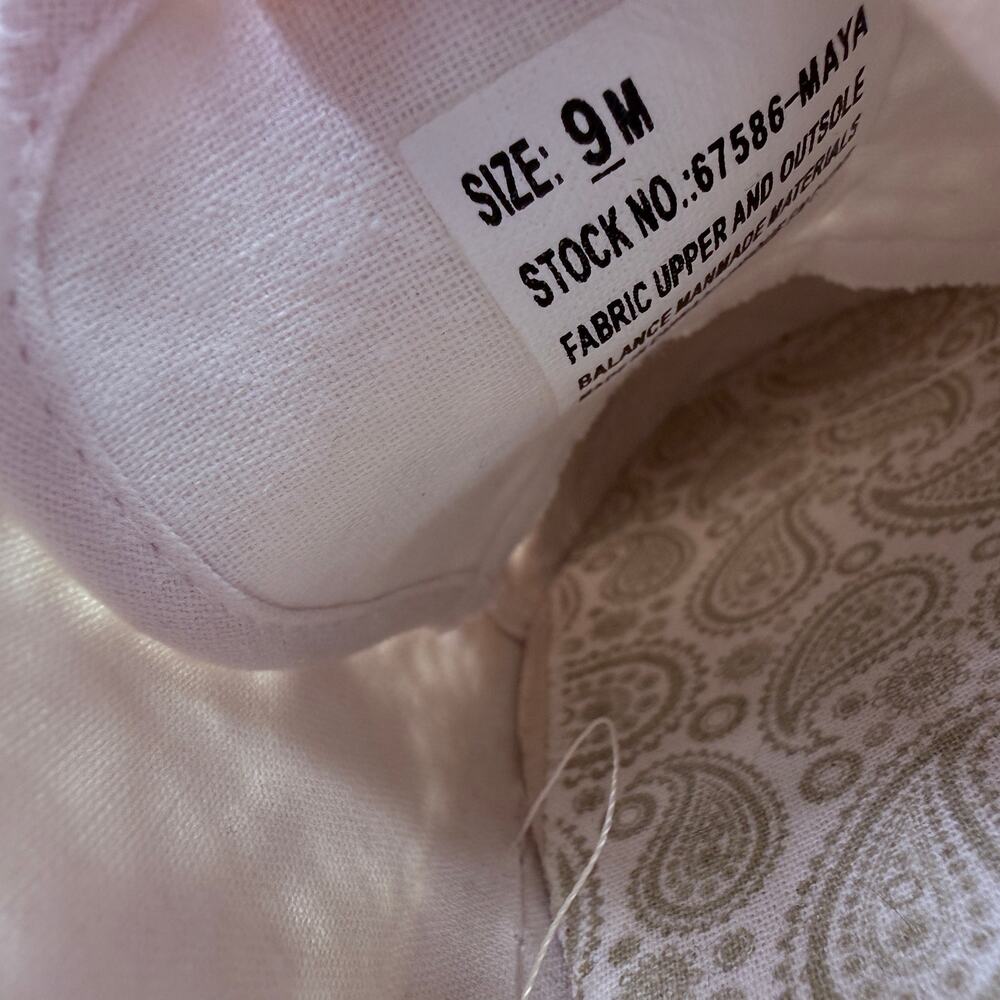 Maurices Women's White Lace Crochet Low Top Sneakers Shoes NWT Size 9 - Picture 7 of 9